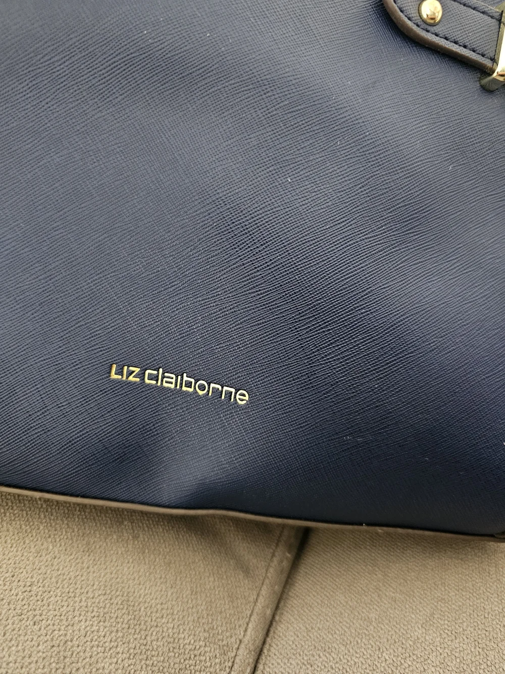 Liz Claiborne Mini Tuxedo Tote Bag in navy blue